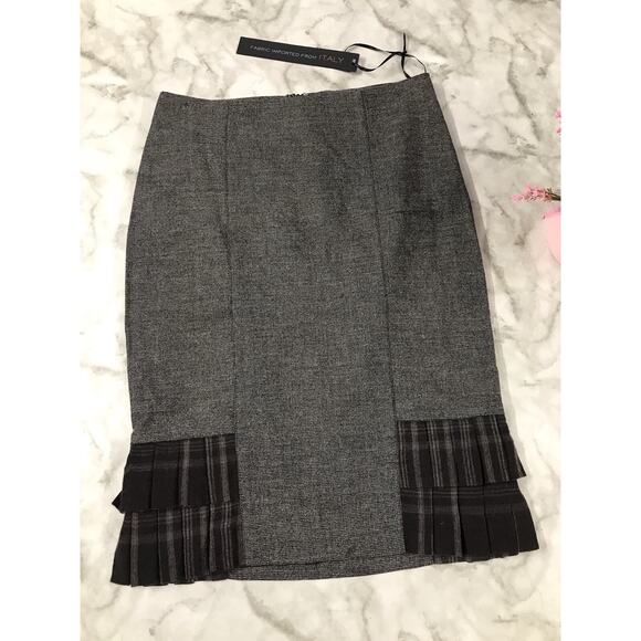 Bebe Fitted Pleated Skirt Charcoal Gray FAUX BELT PENCIL FABRIC MADE ITALY 2 - Picture 1 of 4